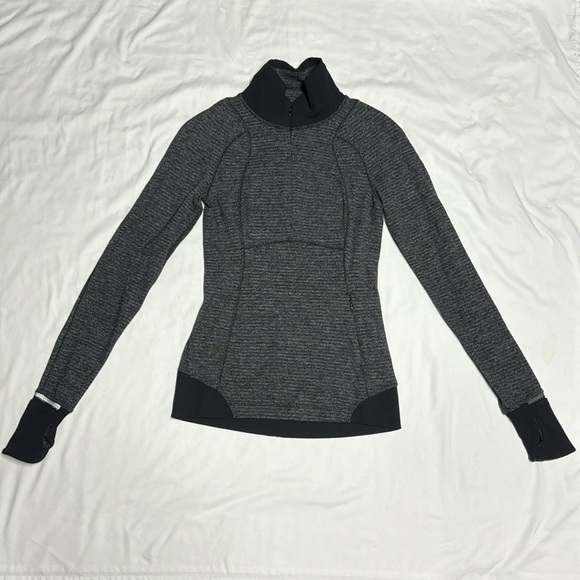 Women’s lululemon half zip long sleeve athletic wear size 2 black and gray - Picture 1 of 9